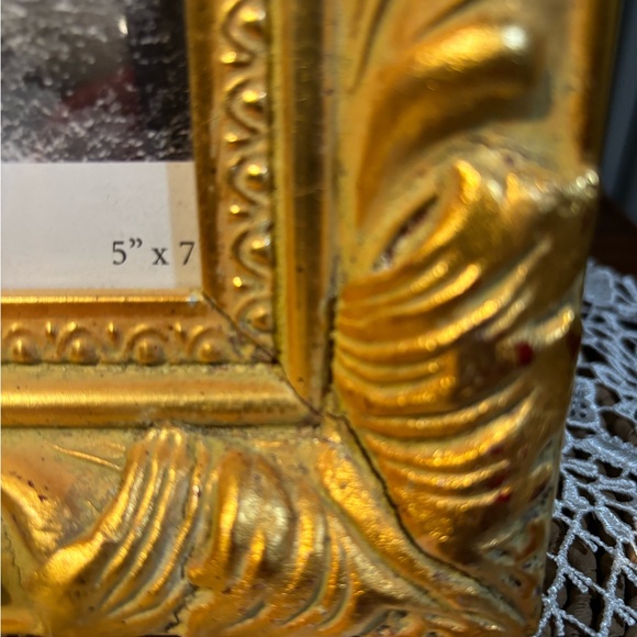 Ornate Gold Frame - 5x7 - Picture 3 of 5